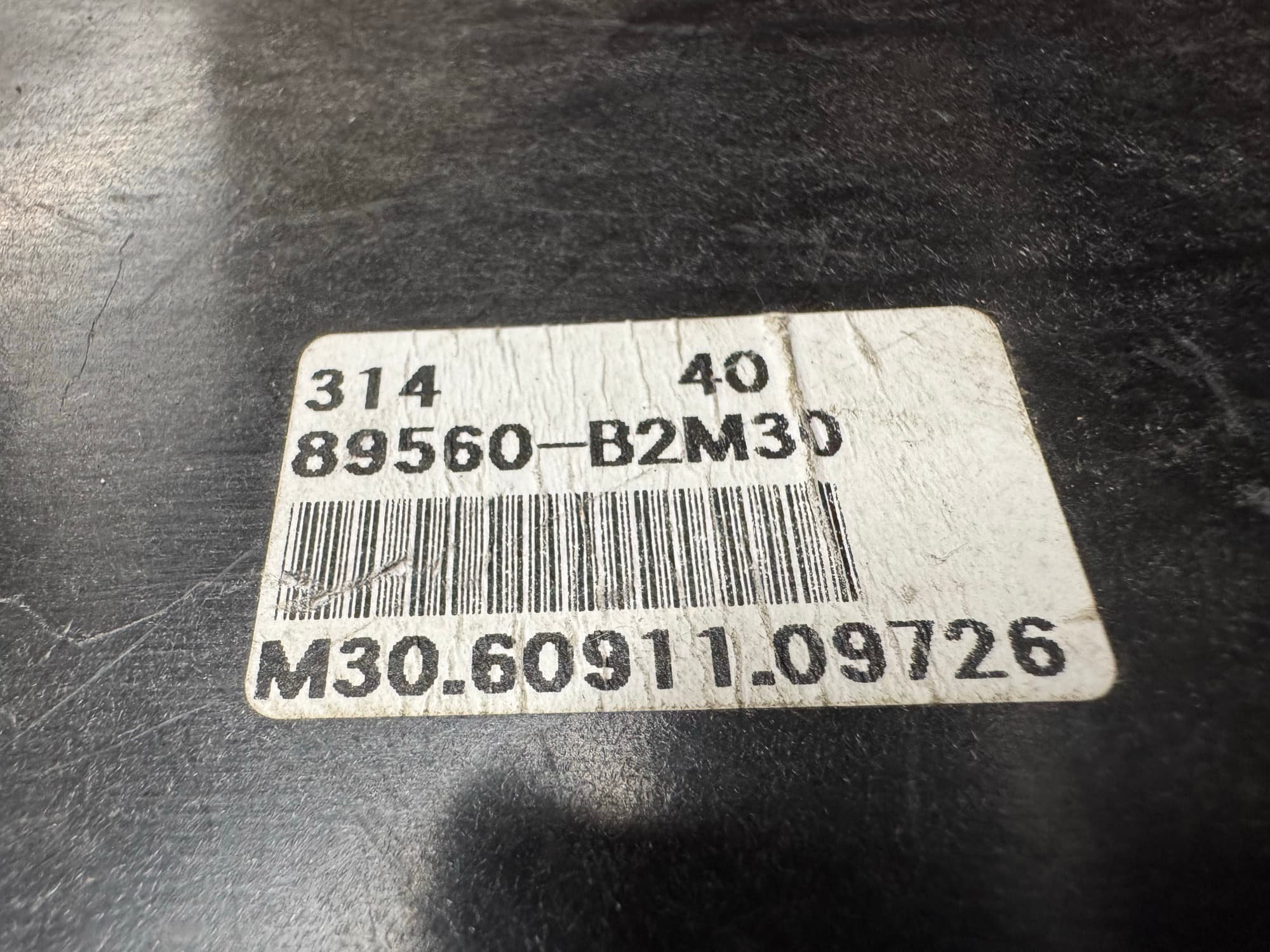 89560-B2D40 Daihatsu Sonica part number label